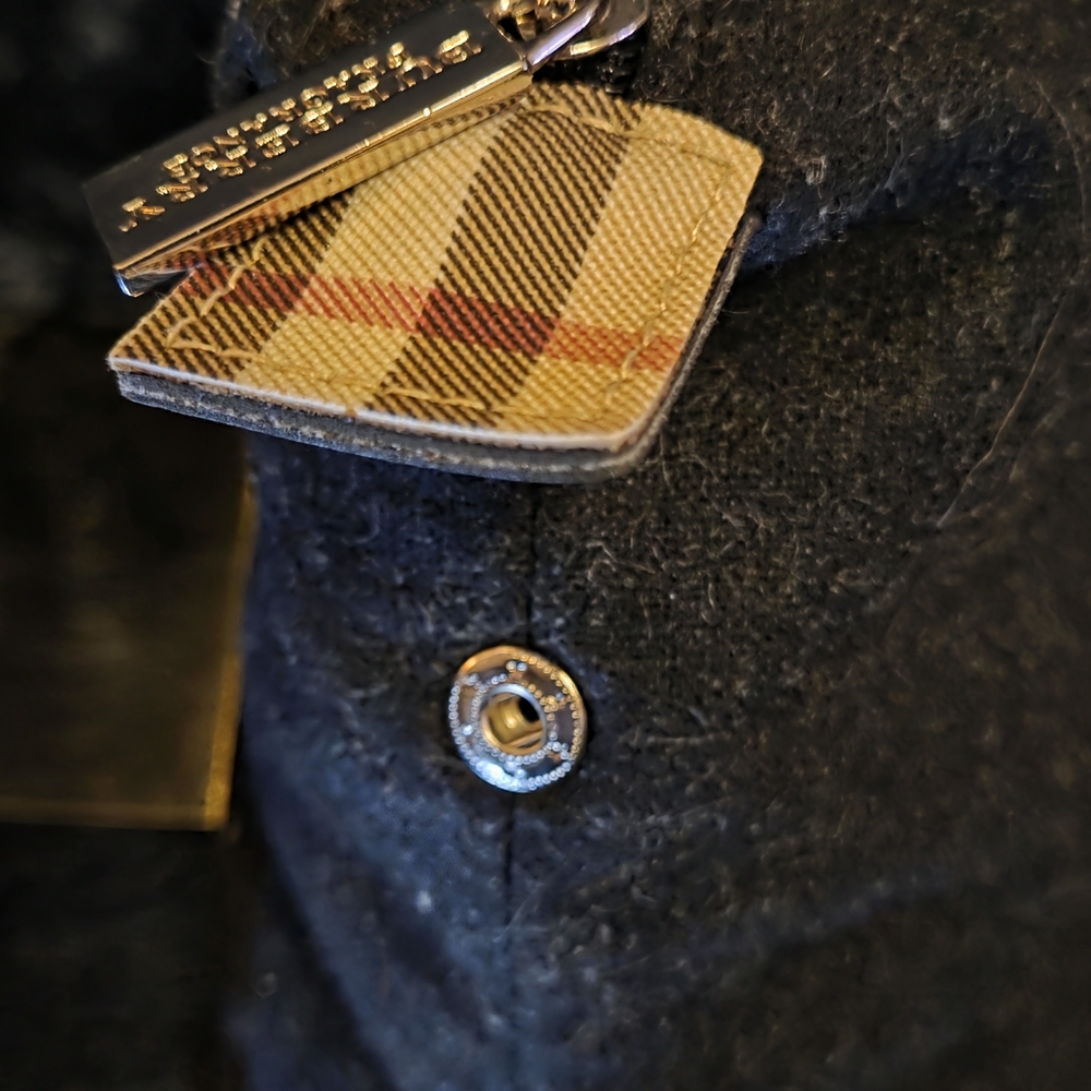 Burberry Fragrance LG Black Cosmetic Bag Makeup Pouch w/ Gold Zip & Check Detail - Picture 4 of 7